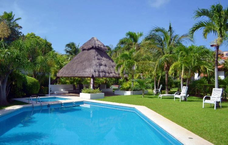 Large House - Walking To Beach - 10 Guests! Cancún Exteriör bild