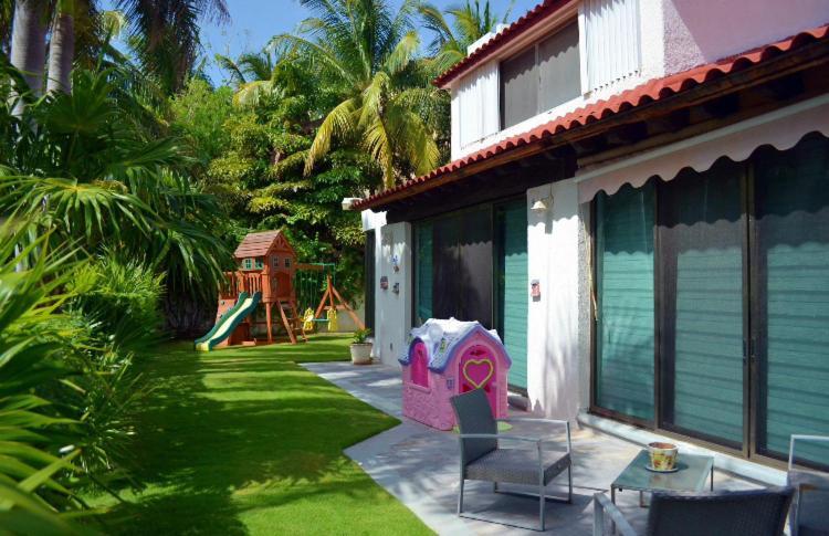 Large House - Walking To Beach - 10 Guests! Cancún Exteriör bild